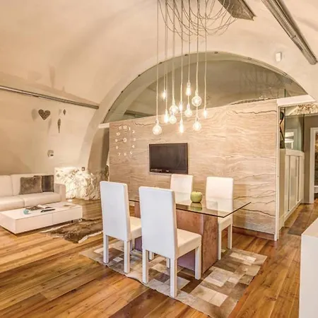 Loft Di Design Esclusivo Апартаменты Рокка-ди-Меццо