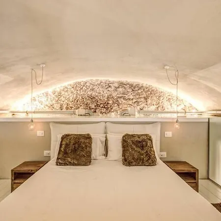 Loft Di Charme Nel Centro Storico Apartmán *