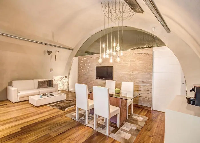 Loft Di Design Esclusivo Апартаменты Рокка-ди-Меццо