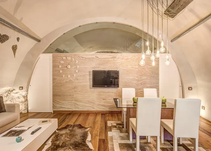 Loft Di Design Esclusivo * Рокка-ди-Меццо